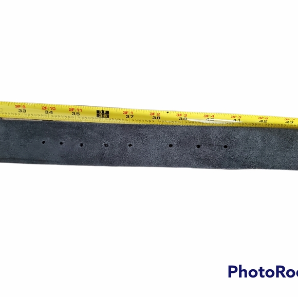 Authentic Gucci Belt Black Leather - Picture 2 of 6